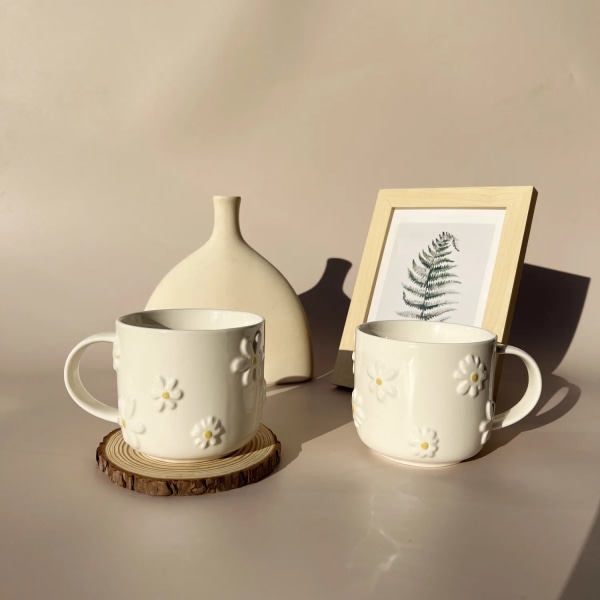 Korean ins style simple and gentle embossed mug small fresh adult couple cup romantic daisy coffee cup