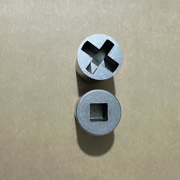 UOYOTT Hylsadapter för Borrmaskin, 2 i 1 Kraftig Hylskonverterare för saxdomkraft, Rostbeständigt Stål, Enkelt Däckbyte T Jack socket + adapter One size