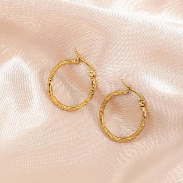 Europeiska och amerikanska enkla stora metallörhängen Retro Öroncirkel Utsökta ansiktsörhängen W2o1 GoldenE 20mm