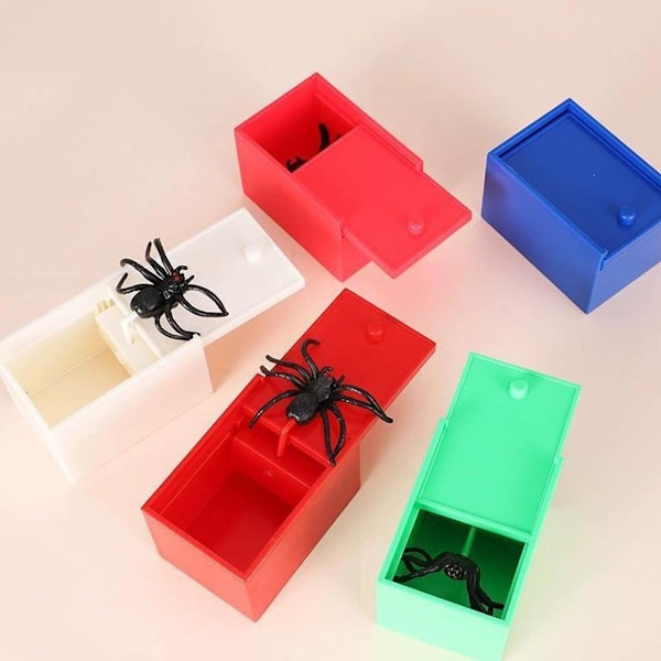 Skämt Spindel Skrämsellåda Gömda i Fodral Rolig Halloween Leksak Skrämsellåda Trick Skämt Leksaker Gåva