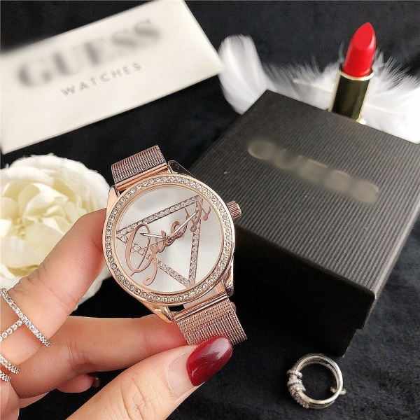 Guess 36mm Diamond Quartz Watch för kvinnor Rose Gold