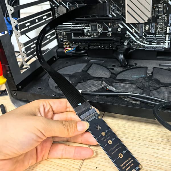 M2 NVME-förlängare stöder PCle40 M2 NVMe SSD-förlängningskabel NGFF M Key Solid Drive Riser-kort för M2 2230 2242 2260 2280 SSD