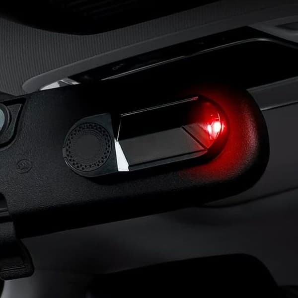 2-pack soldriven blinkande billarm – dummy-larm med röd LED smart sensor USB-backup uppgraderad