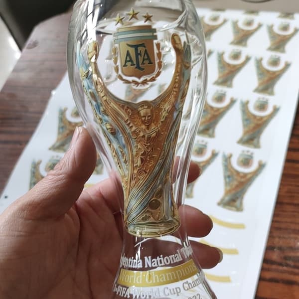 Guldfotboll Trofé Glasmugg – Öl- och Whiskeydrickskopp Sportfantast Presentkollektion