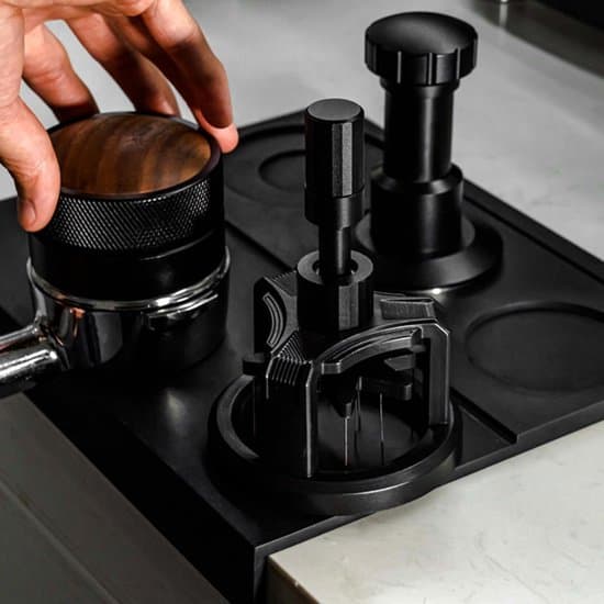 Kaffetamper - Manuell Tamper - Magnetisk Kaffedispenserverktøy - Kaffemaskintilbehør - Sklisikker Nålrører - Benkeplate - Arbeidsstasjon - 51 mm