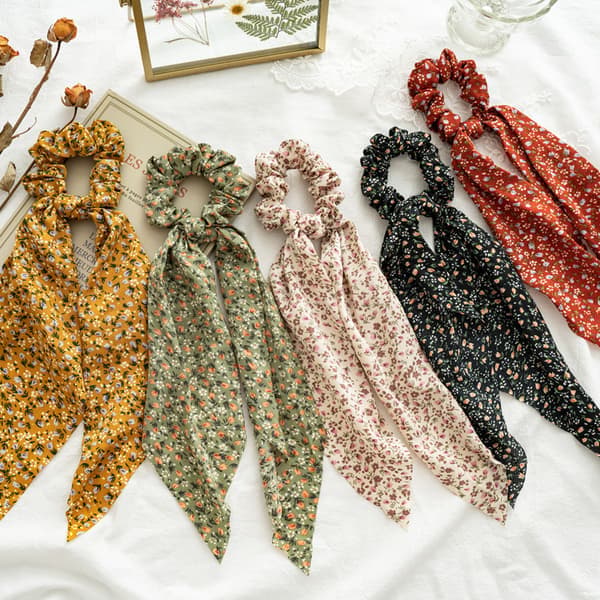 5 stk. blomstrede hår-tørklæder med sløjfe til kvinder og piger, sløjfe-scrunchies til hår, scrunchies med chiffon blomster-scrunchie