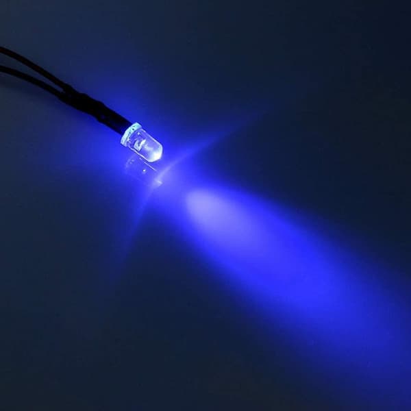 20 x 3 mm LED-er med 20 cm kabel DC 12 V LED ferdigkoblede monteringsringer i plast, blå