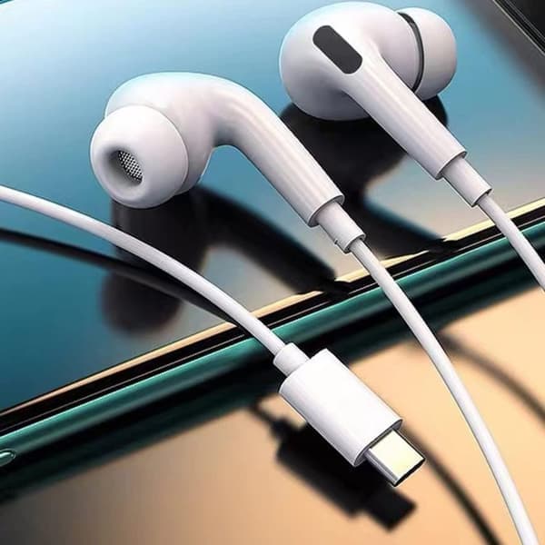USB-C Pro In-ear hodetelefoner med ledning, mikrofon, volumkontroll DAC Hvit