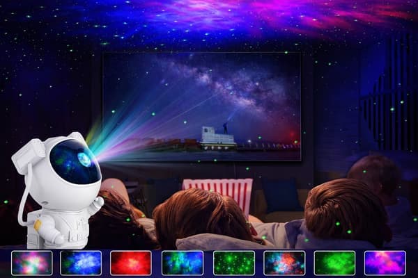 Galaxylampe Astronaut - Stjerneprojektor med LED og fjernkontroll