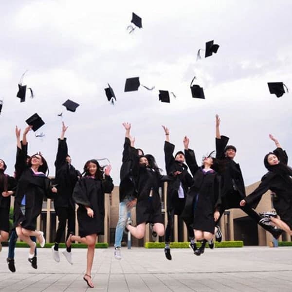 Studenthuer med kvaster Dimissionsceremoni Festtilbehør Dimissionshat Fotorekvisit til Studerende Blå 23*23CM