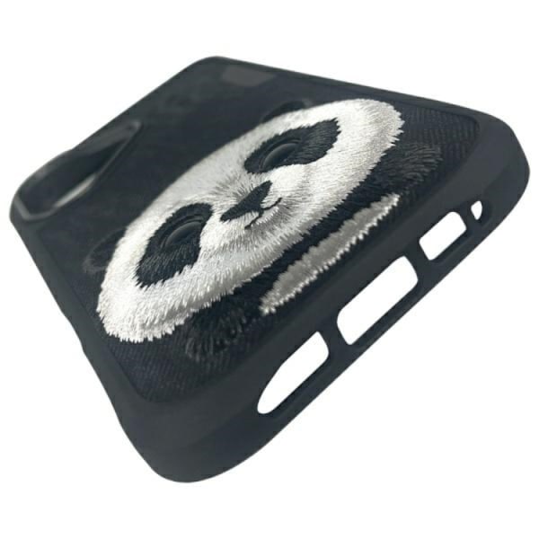 Nimmy Telefontaske til iPhone 16 Big Eyed Pet 2.0 Panda - Sort Black