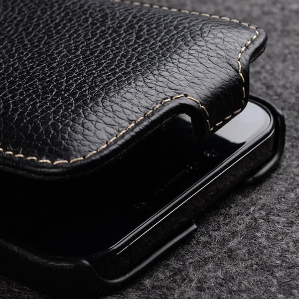 MELKCO Mobilskal till iPhone 15 Anti-drop Vertikal Flip Äkta Läder + PC Röd