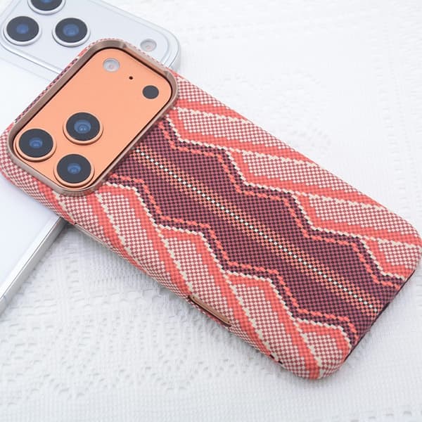 Mobilskal till iPhone 17 Pro Max MagSafe Carbon Fiber - Röd Orm Röd