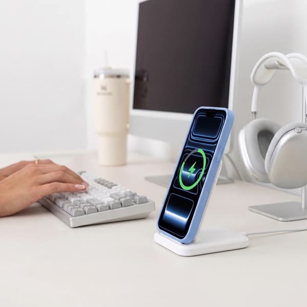 Tech-Protect Mobilskal För iPhone 18 Pro Max Magsafe med Skärmskydd Magone