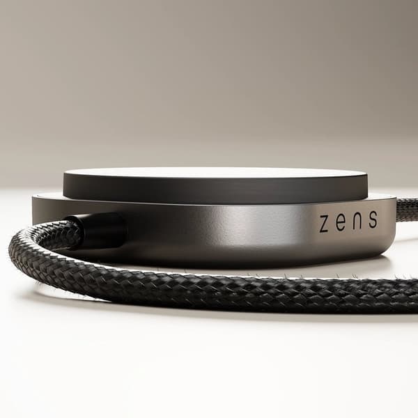 ZENS Laddkabel USB-C Pro 2 Qi2 Svart