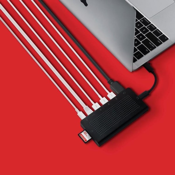 Kaksitoista South StayGo USB-C -keskitintä