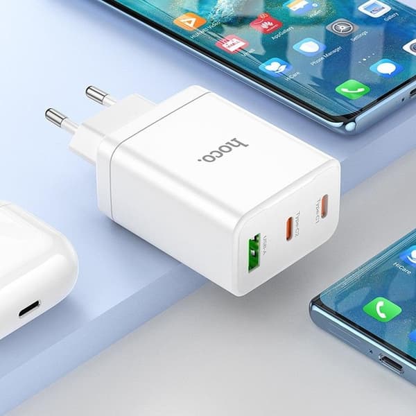 Hoco Vægoplader 35W 2xType C+ USB A med Type-C Kabel 1m - Hvid Vit