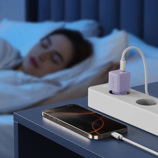 Tech-Protect Vægoplader USB-C 25W - Baby Lilla Lila