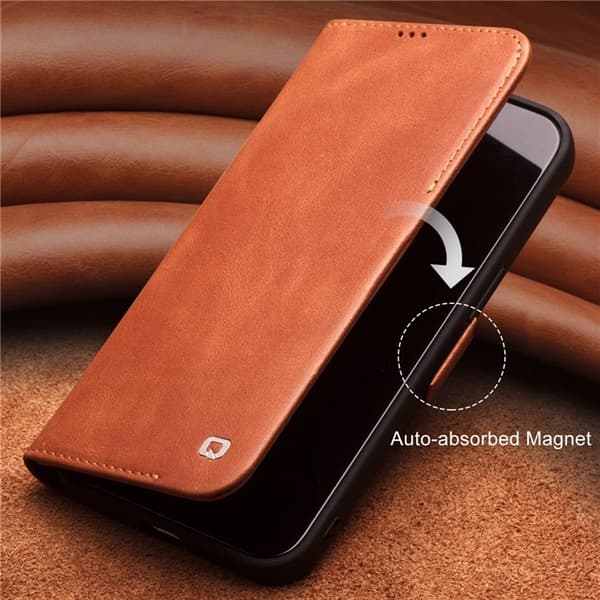 QIALINO iPhone 12 Pro Max Plånboksfodral Äkta Läder Magnetlås Brun
