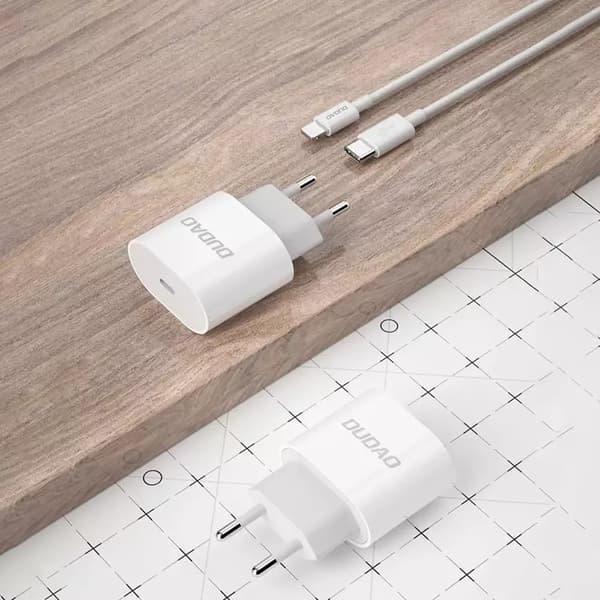 Dudao Väggladdare USB-C 20W med USB-C Kabel PD Vit Vit