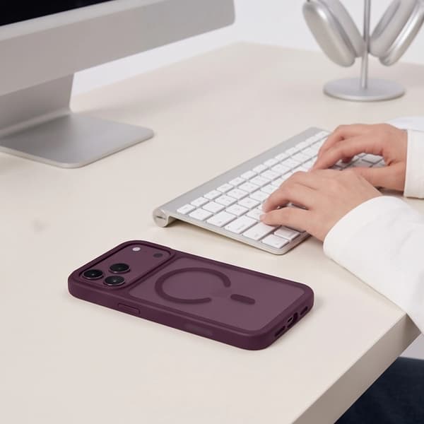 Tech-Protect Mobilskal För iPhone 18 Pro Magsafe Magmat - Matte Burgundy