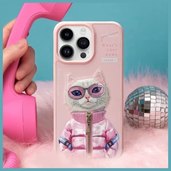 Nimmy Mobilskal till iPhone 15 Pro Max Cool & Cute 2.0 Cat - Rosa Rosa