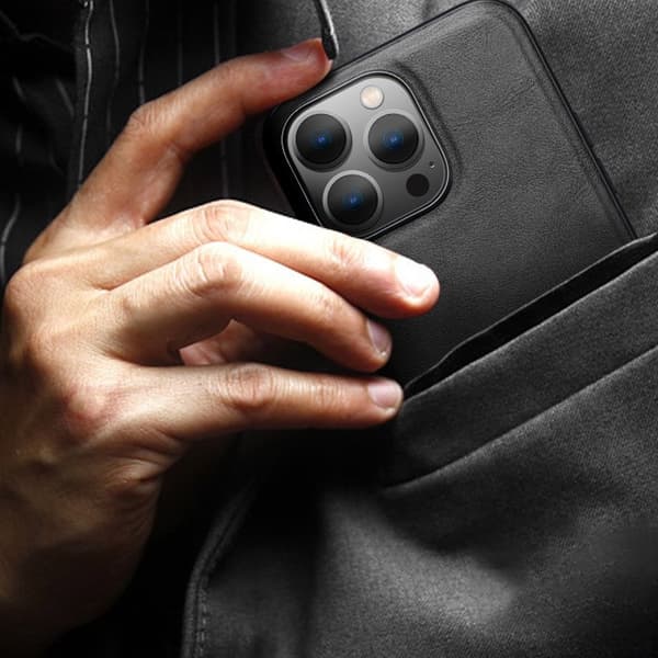 X-LEVEL Bojue-3 Mobilskal till iPhone 15 Pro Max i PU Läder - Brun