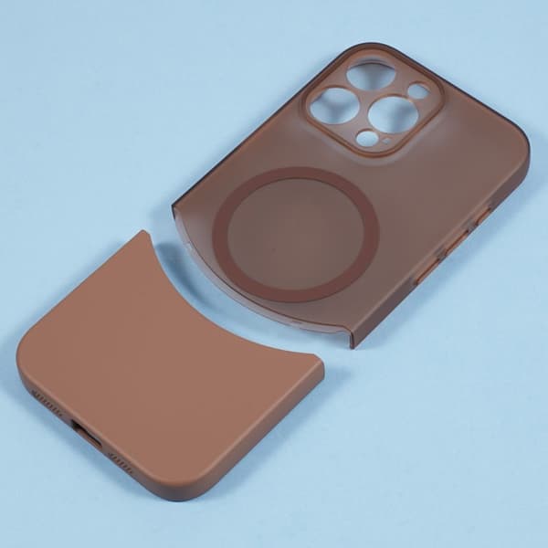 X-LEVEL Mobilskal till iPhone 16 Pro MagSafe Matt Anti-Drop Guld