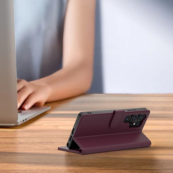 Tech-Protect Plånboksfodral För Galaxy A57 5G - Mulberry Vinröd