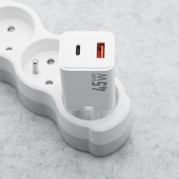 Forcell GaN III Snabbladdare 45W USB-C - USB-A PD QC Mini Vit Vit