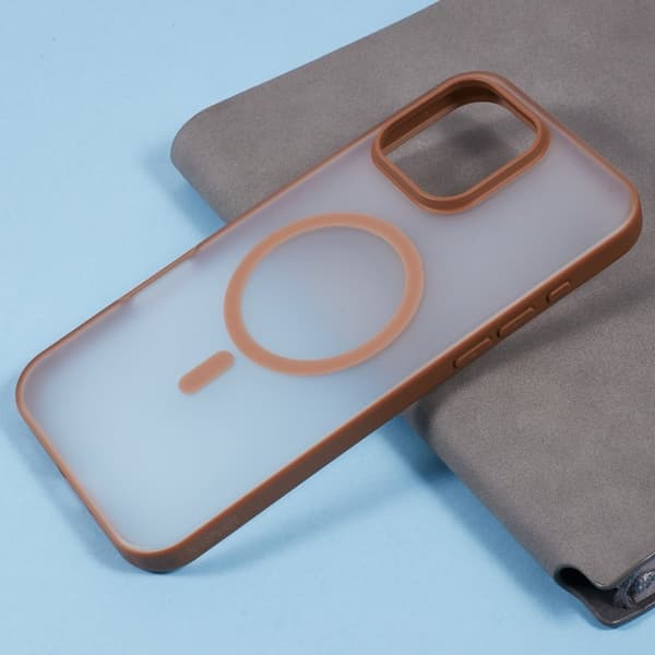 X-LEVEL Mobilskal till iPhone 16 Pro Magnetiskt Matt Guld