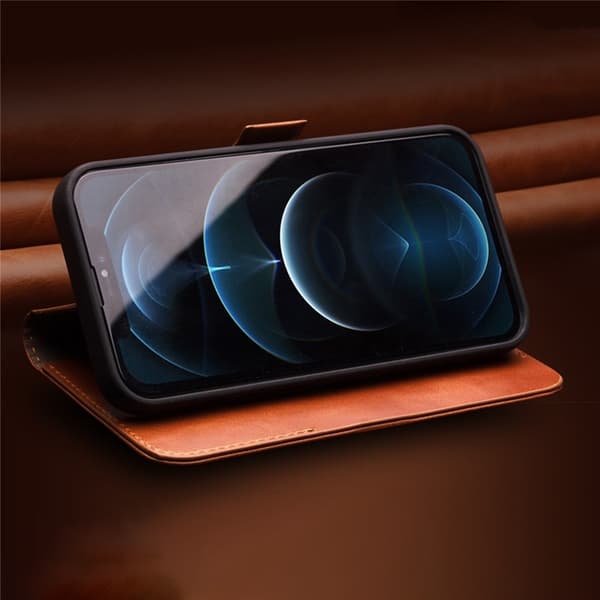QIALINO iPhone 12 Plånboksfodral Äkta Läder Hoppbart Stativ Brun