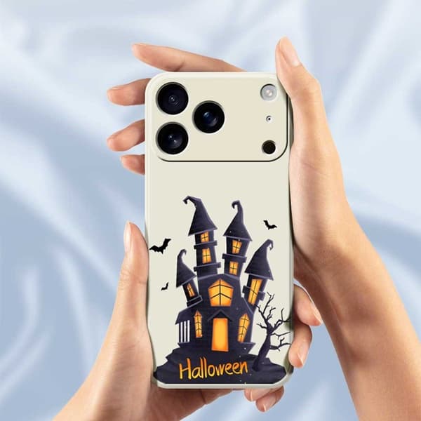 Mobilskal till iPhone 17 Pro Max med Halloween Castle TPU - Beige Beige