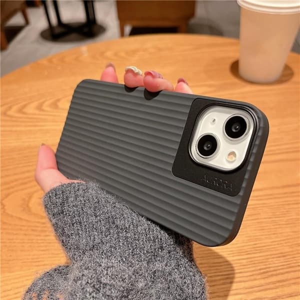 Mobilskal till iPhone 14 Aurora Stripes - Lila Lila
