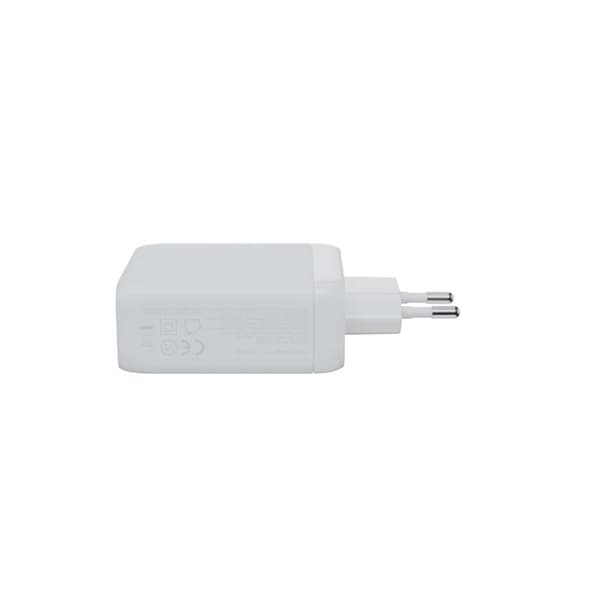 Xtorm 100W GaN2 Ultra Hemladdare 2xUSB-C/USB-A Vit