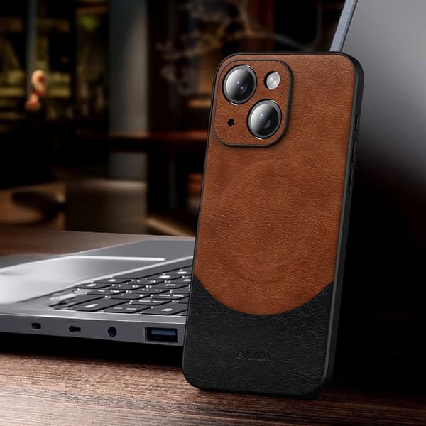 SULADA Mobilskal till iPhone 15 Plus PU Läder Coated PC+TPU - Brun