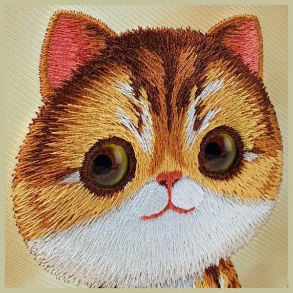Nimmy Mobilskal till iPhone 15 Pro Max Big Eyed Pet 2.0 Cat - Khaki Brun