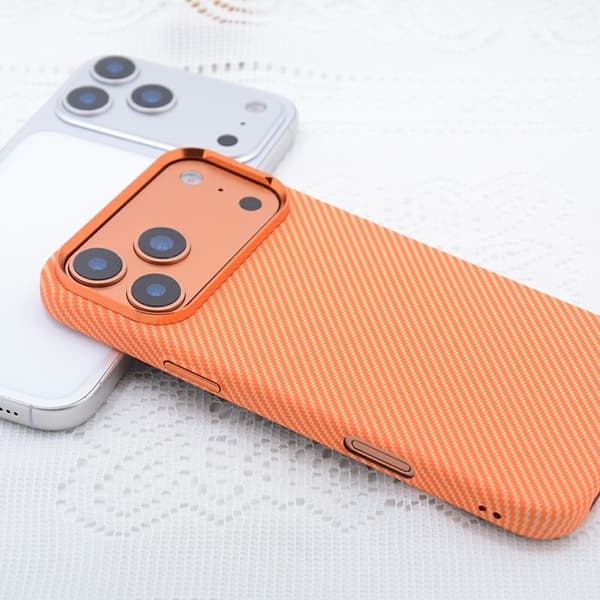 Mobilskal till iPhone 17 Pro Max Magsafe Carbon Fiber Orange