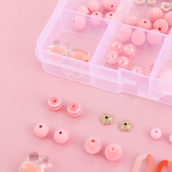 Plastpärlor i förvaringsbox - 155 st