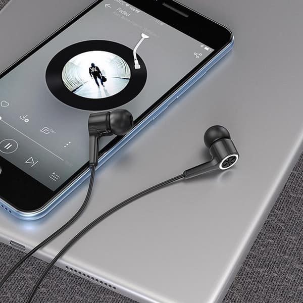HOCO Trådbundna Hörlurar 1.2m Kabel Jack 3.5mm Med Mikro M104 Black