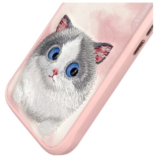 Nimmy Telefontaske til iPhone 16 Big Eyed Pet 2.0 Cat - Lyserød Rosa