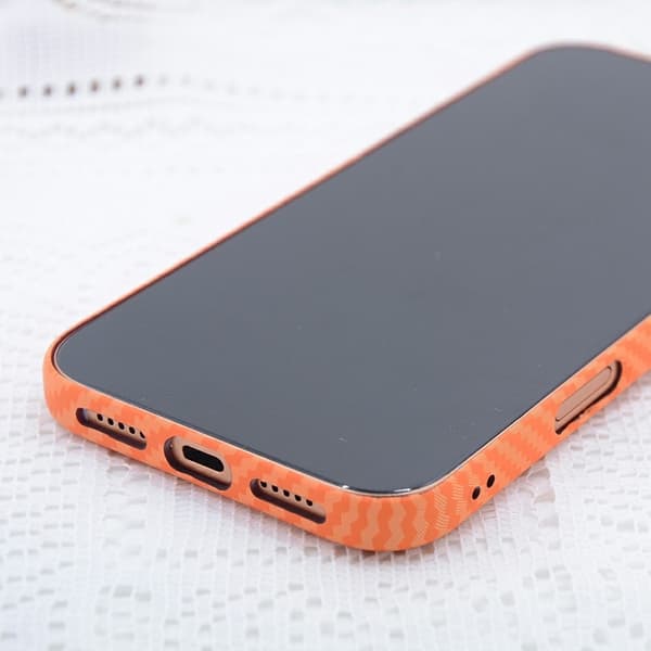 Mobilskal till iPhone 17 Pro Max Magsafe Carbon Fiber Orange
