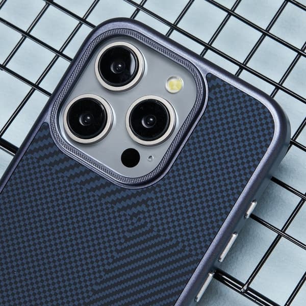 X-LEVEL Mobilskal till iPhone 15 Pro Max Hård PC Blå Carbon Nano Fiber