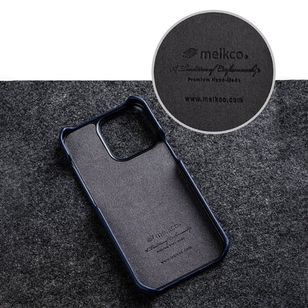 MELKCO Mobilskal till iPhone 15 i äkta läder och PC - Ljusblå