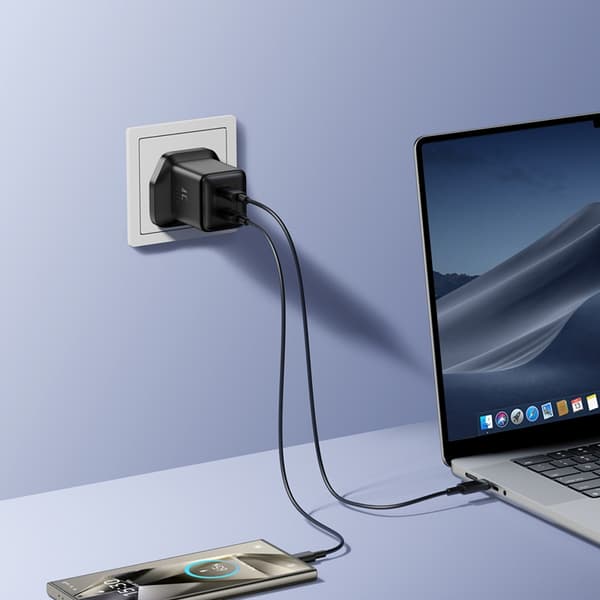 Joyroom Hurtigoplader 2x USB-C 45W UK - Sort Svart