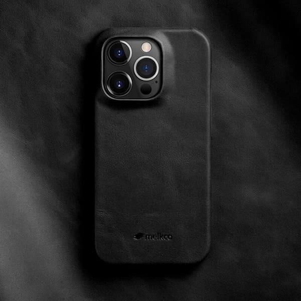 MELKCO Mobilskal till iPhone 15 Pro Max Vaxad Äkta Läder + PC - Svart