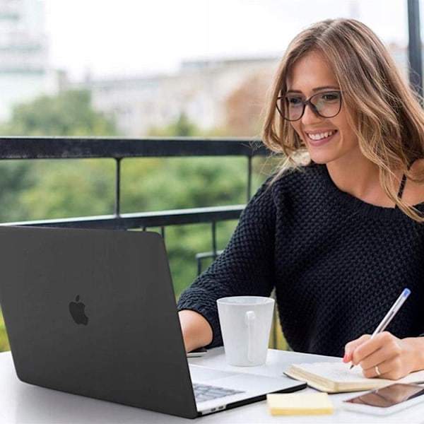 Tech-Protect Macbook Air 15 Skal Smartshell - Crystal Clear Transparent