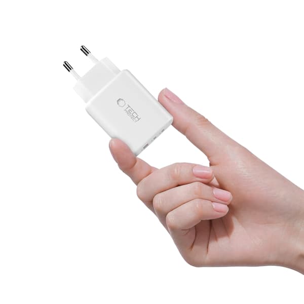Tech-Protect 3-Port Snabbladdare PD 65W QC3.0 NCA65W-GAN Vit