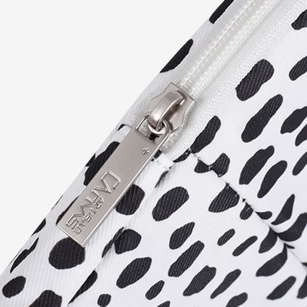 CANVASARTISAN MacBook Air Pro Datorfodral 13" Cow Pattern H36-11 Svart