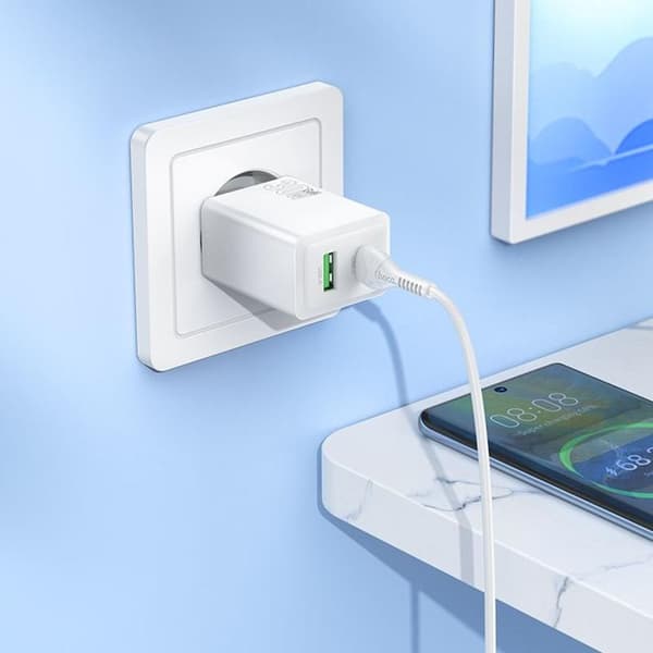 Hoco Hurtigoplader PD 30W USB-A USB-C QC3.0 AFC 3A med USB-C Kabel N71 - Hvid Vit
